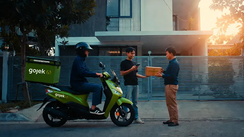 Go-send yang bayar pengirim atau penerima? Simak panduannya lengkapnya di sini.